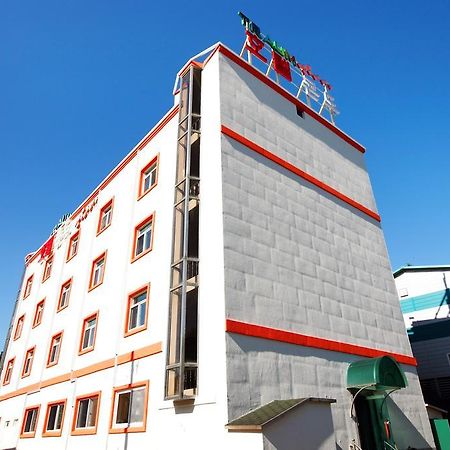 גאפיאונג Traum Hotel & Condo מראה חיצוני תמונה