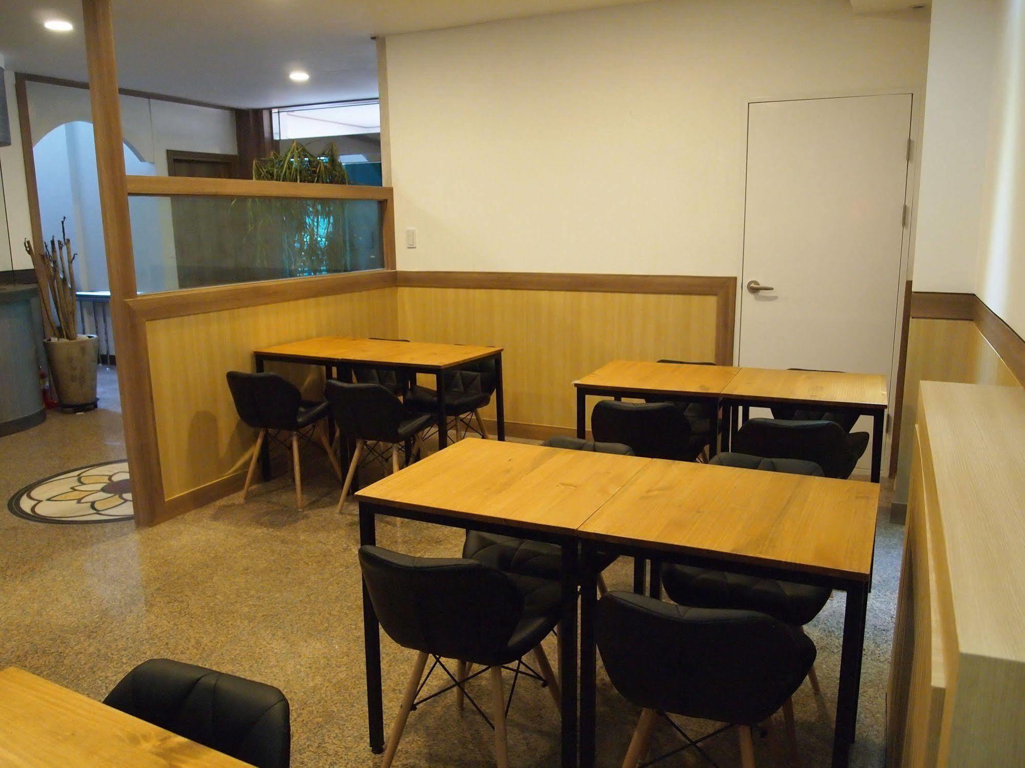 גאפיאונג Traum Hotel & Condo מראה חיצוני תמונה